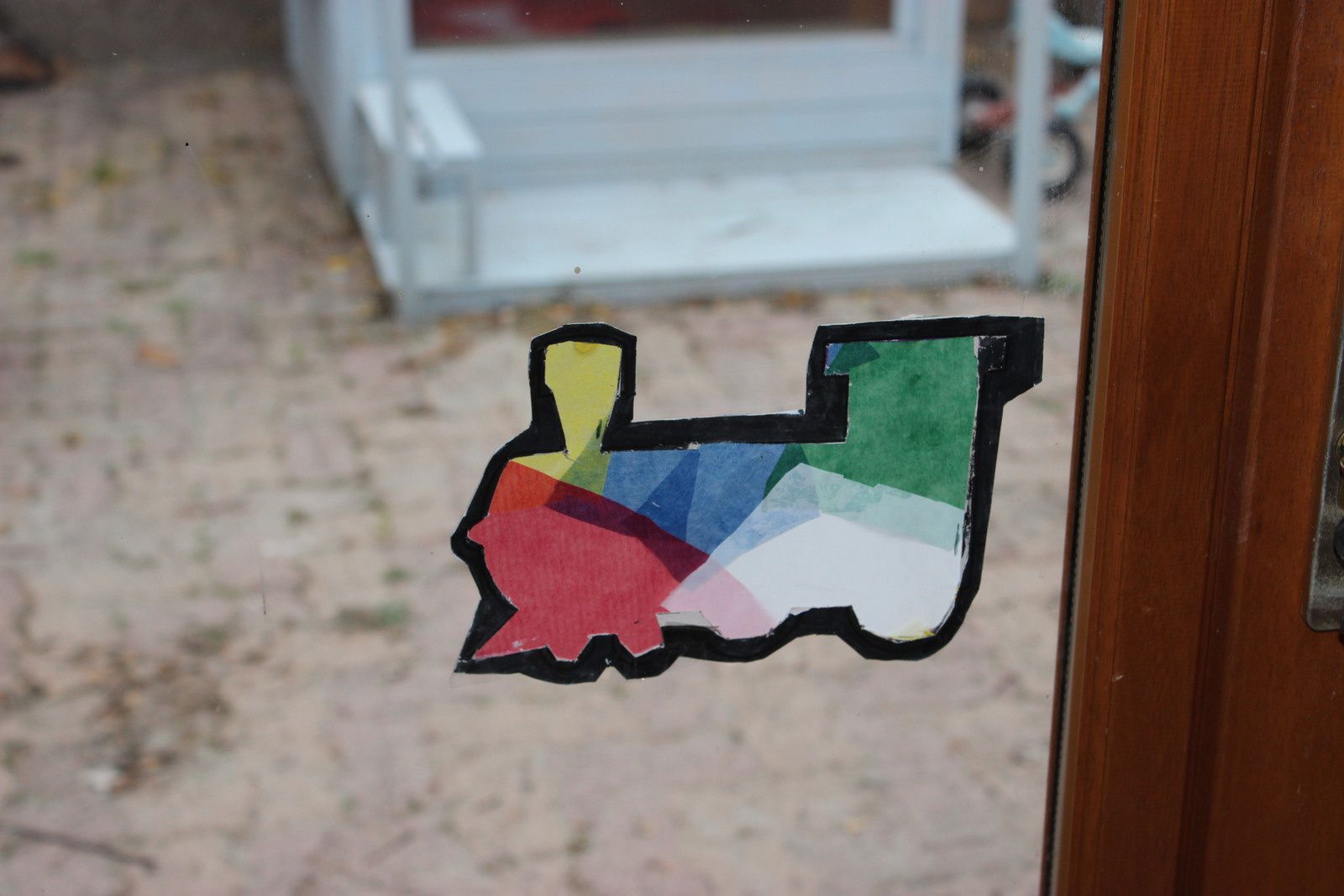 Silhouettes en papier vitrail