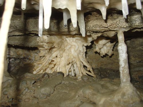 Désobstruction à la grotte Roubichoux