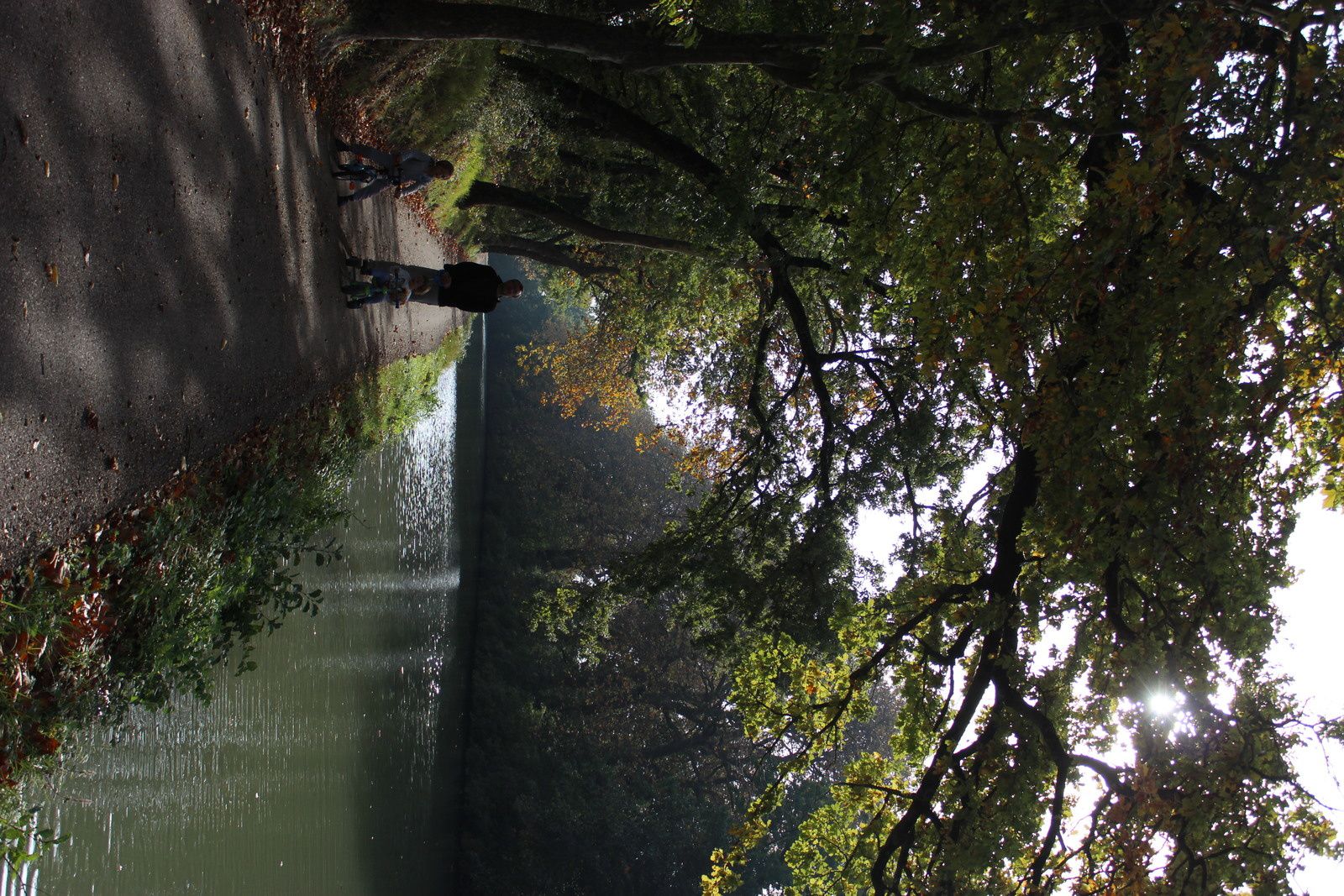 Le canal du midi d'Avignonet à Port Lauragais en automne